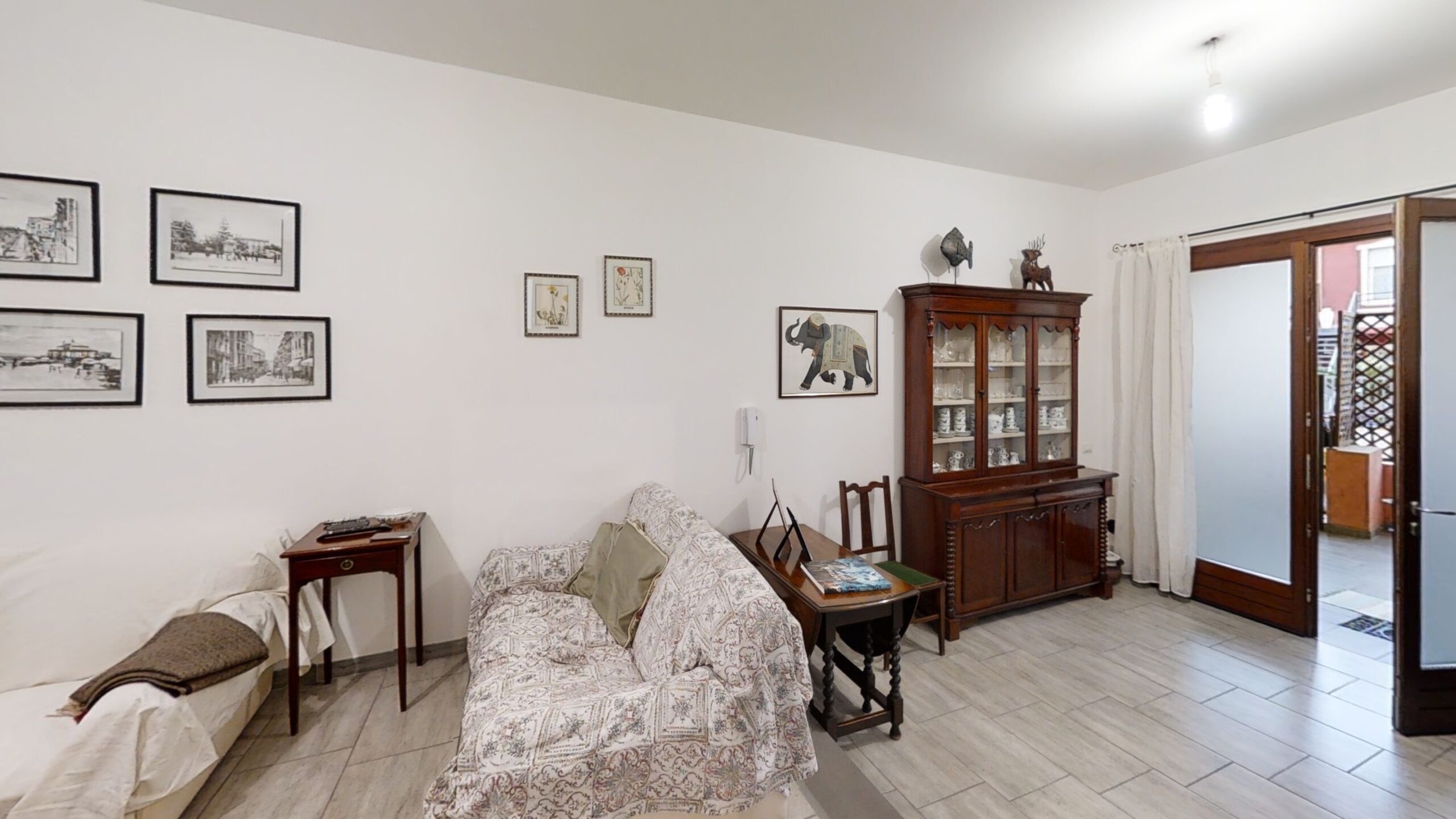 Cristiana-De-Maria-Agente-Immobiliare-Remax-Incontro-Bedroom