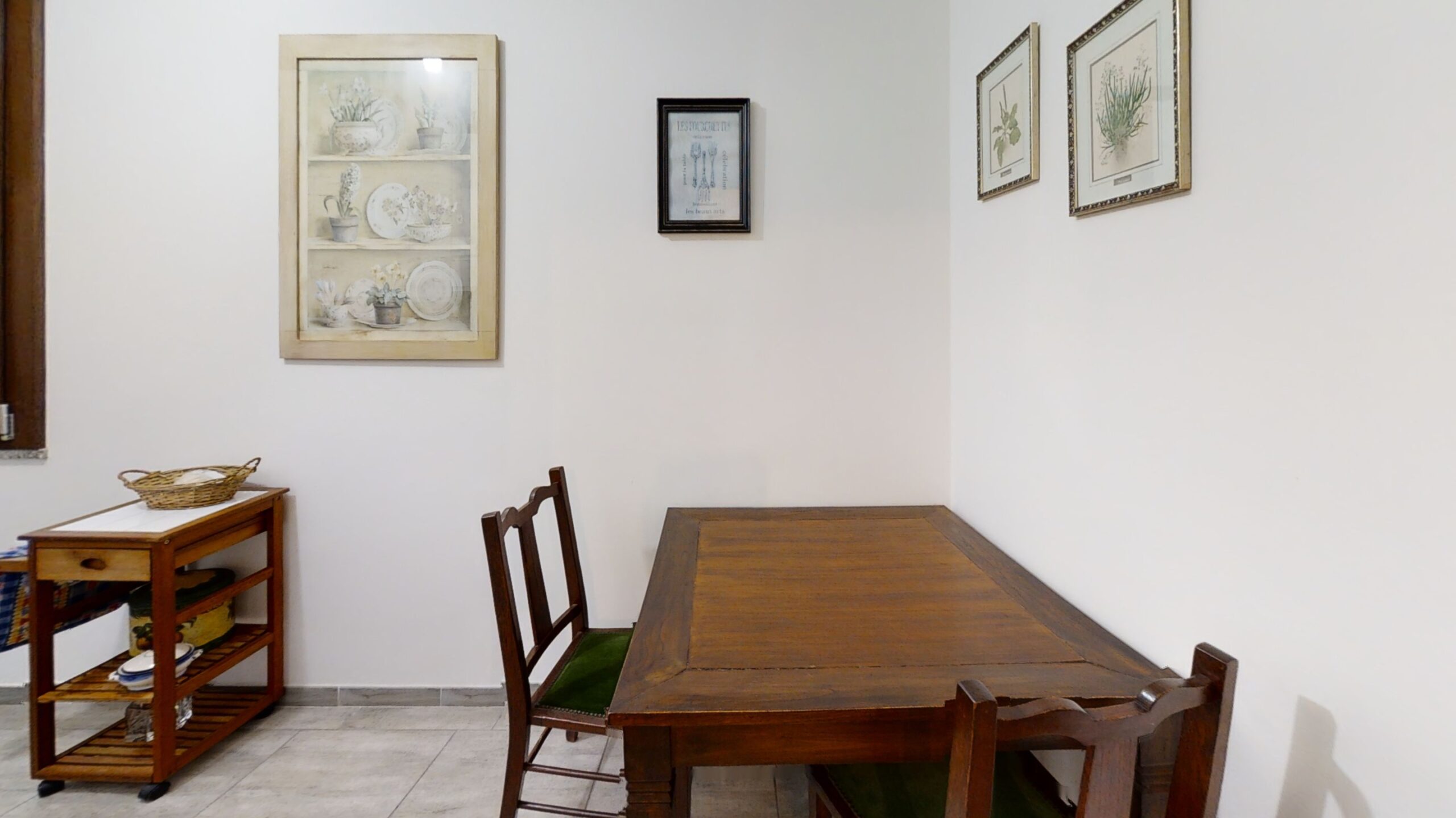 Cristiana-De-Maria-Agente-Immobiliare-Remax-Incontro-Dining-Room(1)